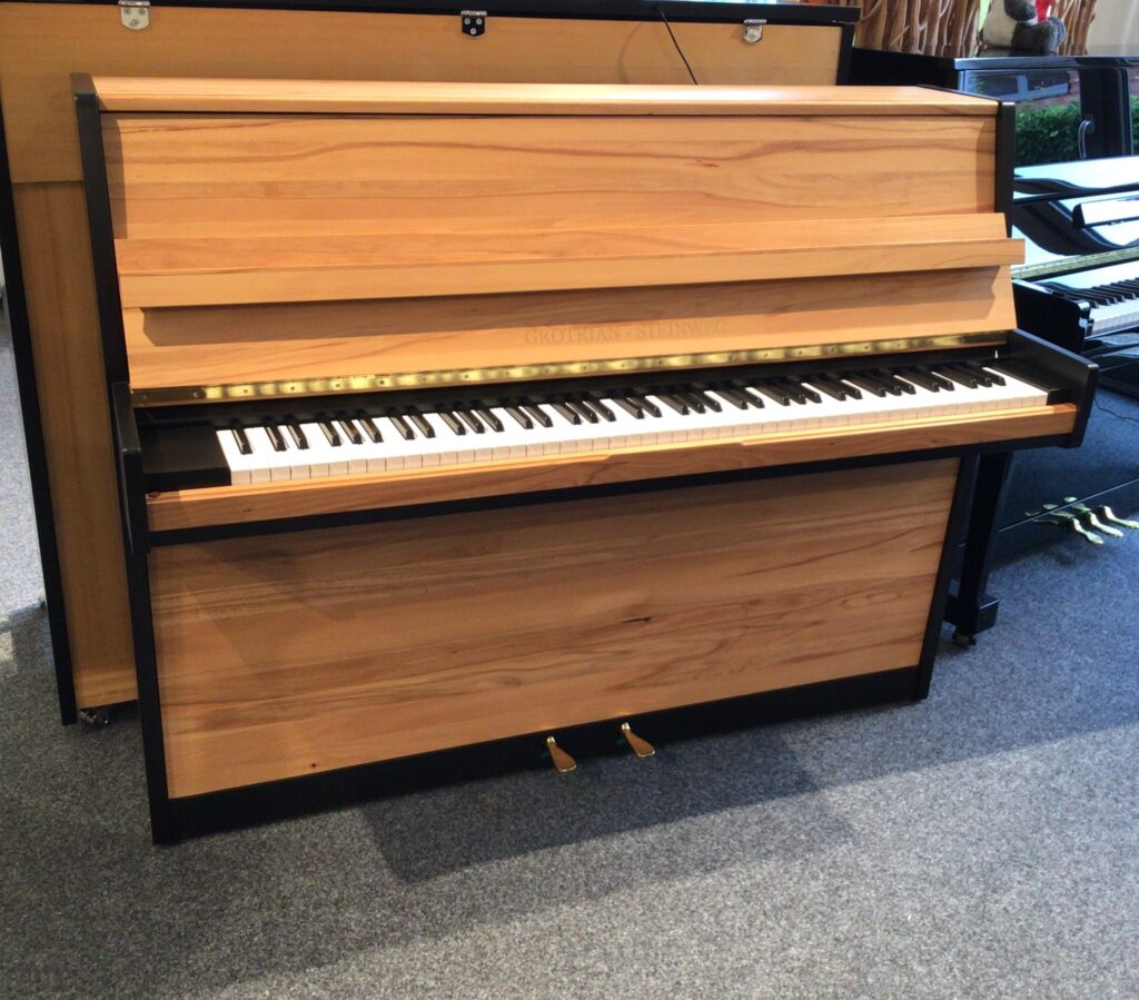 gebrauchtes Grotrian Klavier
