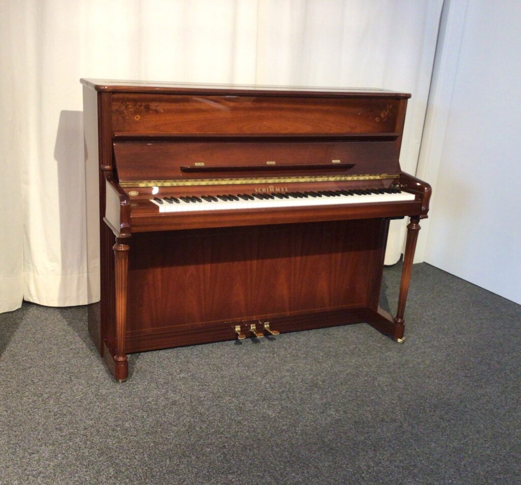 Schimmel Klavier 118 nussbaum
