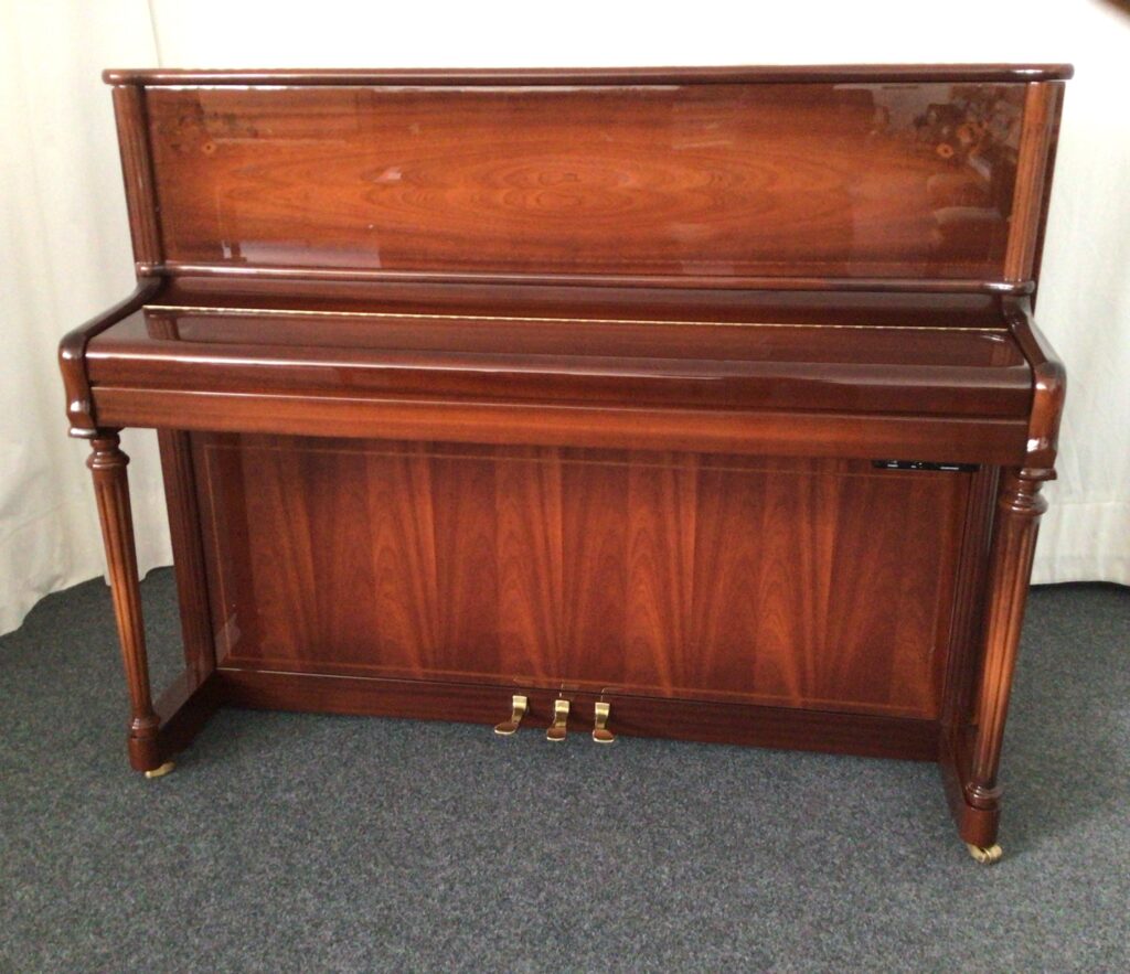 Schimmel Klavier