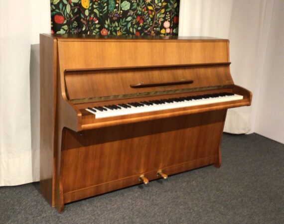 gut erhaltenes gebrauchtes Klavier